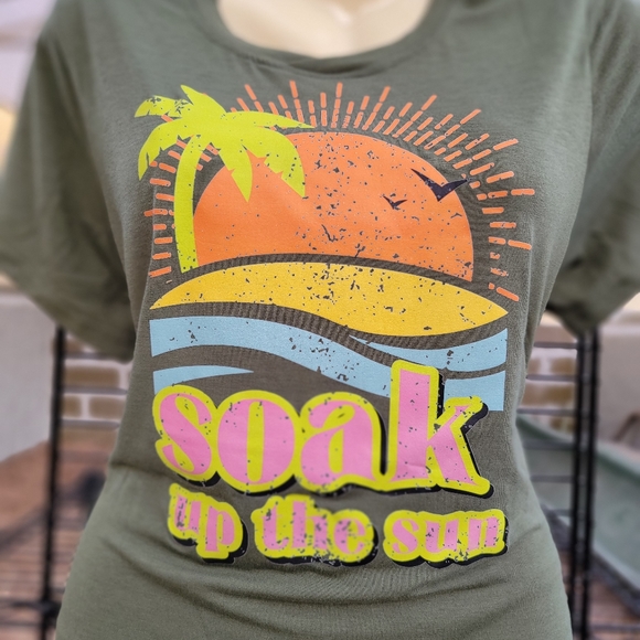 Tshirt size Large - Picture 1 of 1